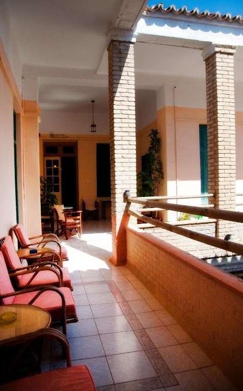 Avra Hotel Тинос Екстериор снимка